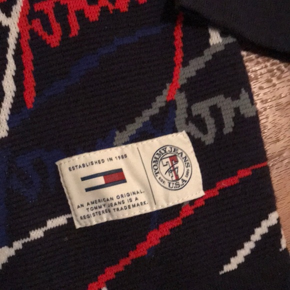 TOMMY HILFIGER DENIM CREWNECK - Picture 2 of 5